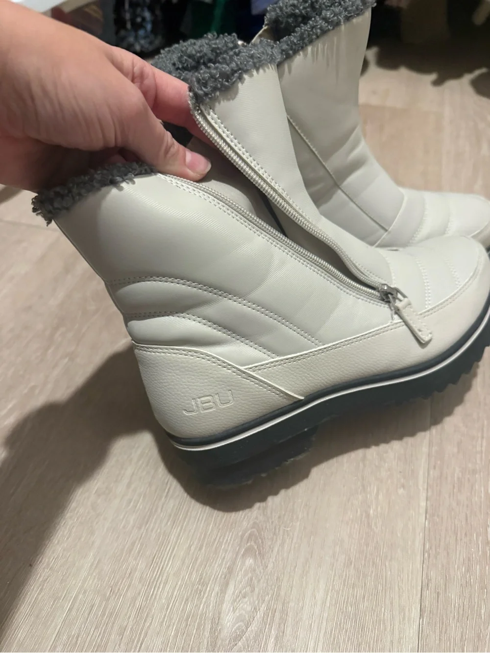 JBU Cream Ankle Winter Boots with Gray Faux-Fur Trim